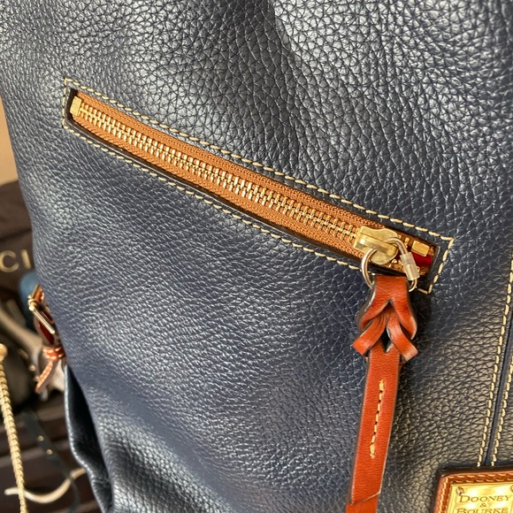 Dooney & Burke Large Blue Pebbled Leather Satchel Handbag - Picture 4 of 14